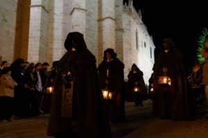 Cristo del Amparo-Capas Pardas - Junta Pro Semana Santa de Zamora
