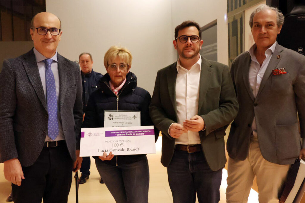 CONCURSO NACIONAL DE FOTOGRAFÍA. Mención especial Lucía Gonzalo